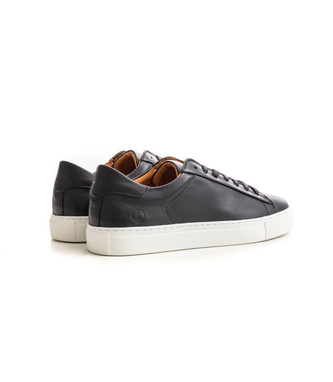 SUMMIT - Low top black sneakers in leather