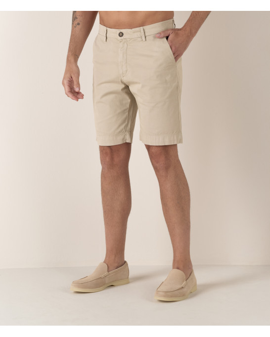TEXAS - Slim fit Chino Bermudas, beige 