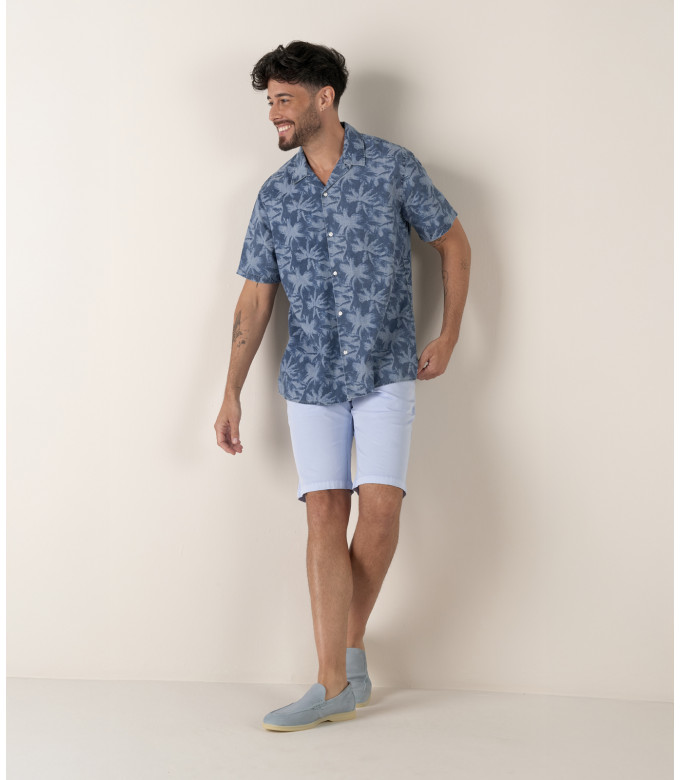 TEXAS - Slim fit Chino Bermudas, light blue