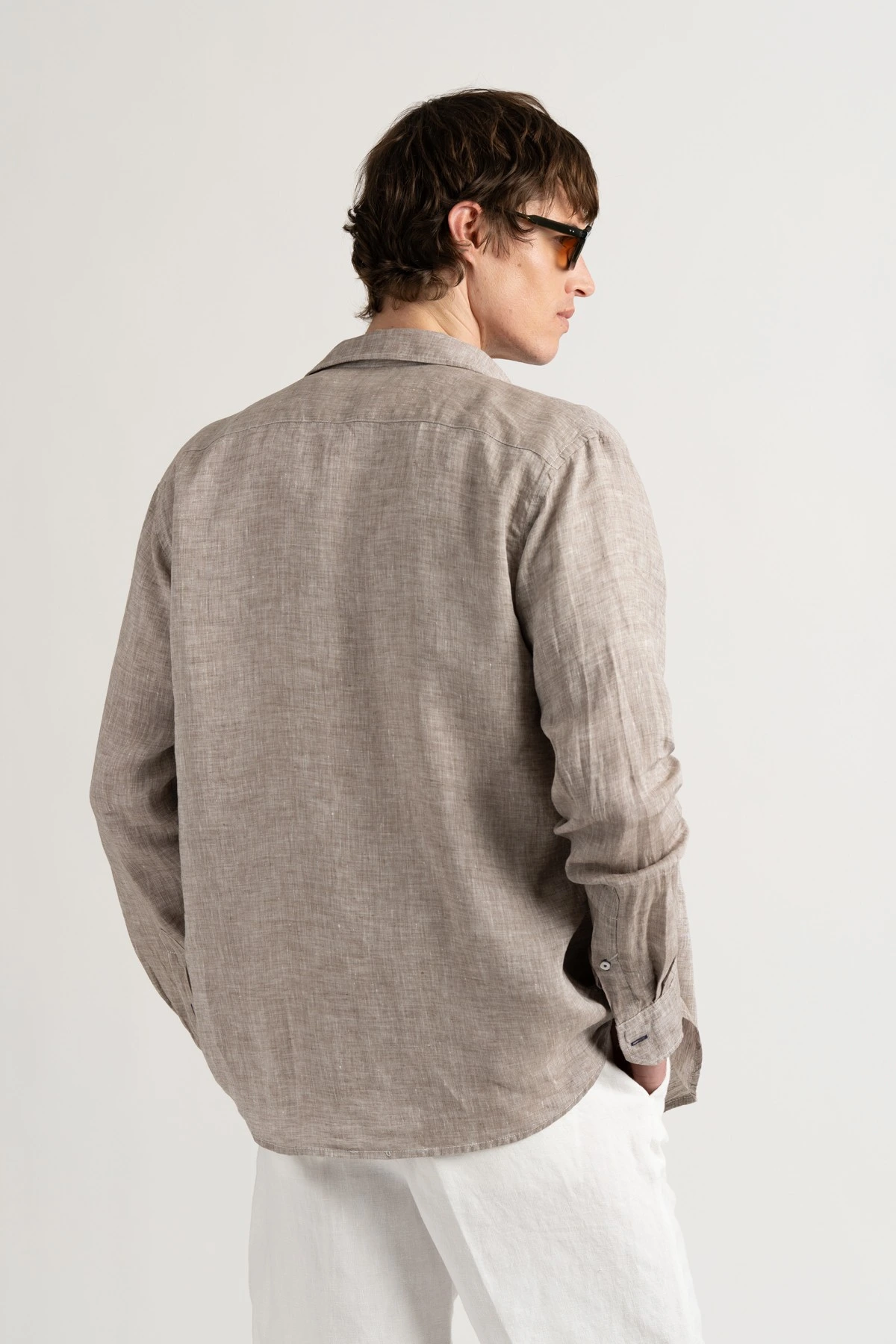 JONAS - Linen shirt taupe