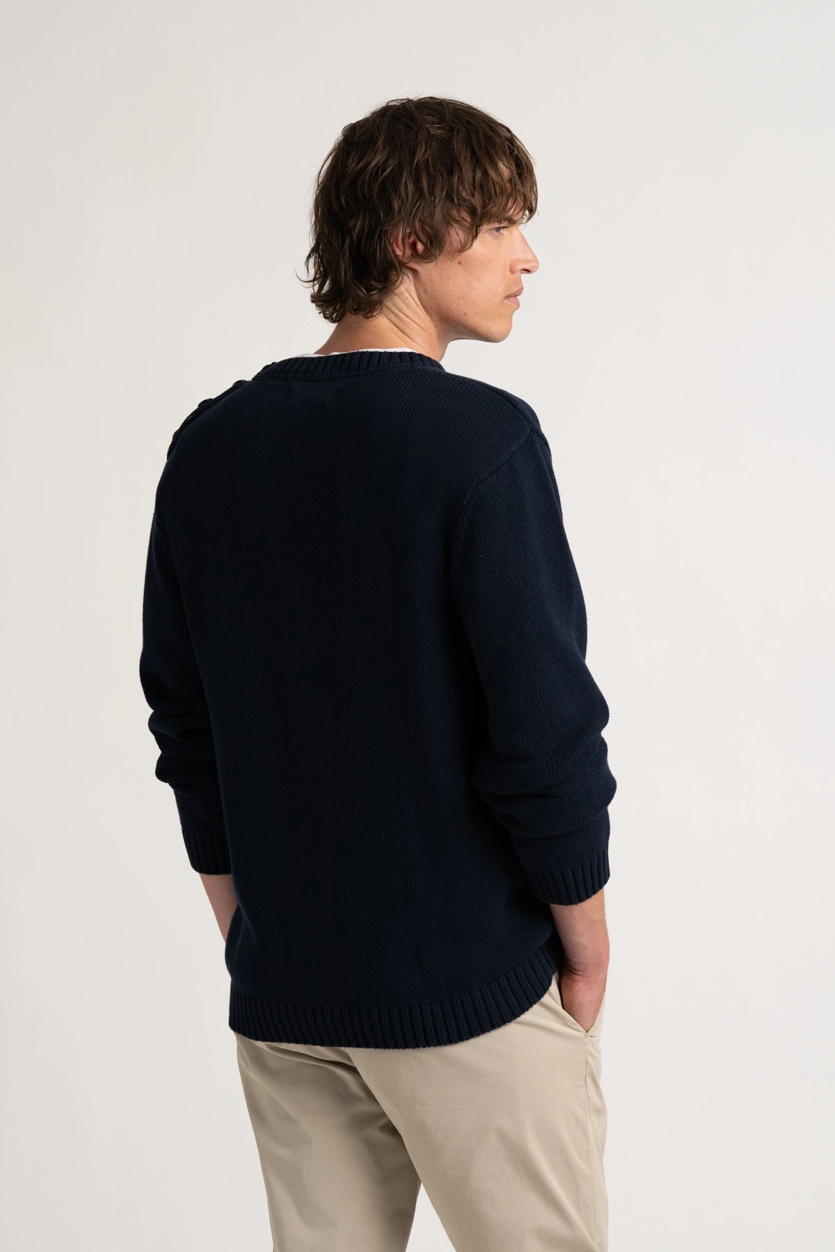 navy round sweater buttoned on the shoulder Quality brand Europann