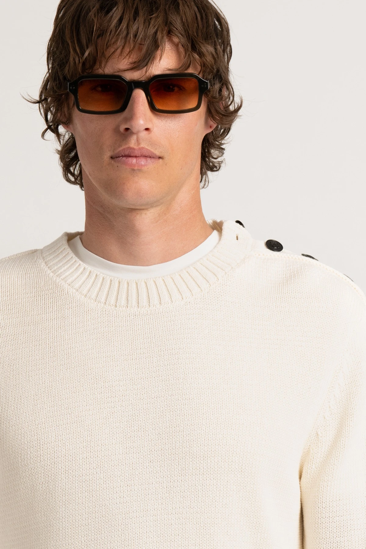 Ivory round sweater buttoned on the shoulder Quality brand Europann
