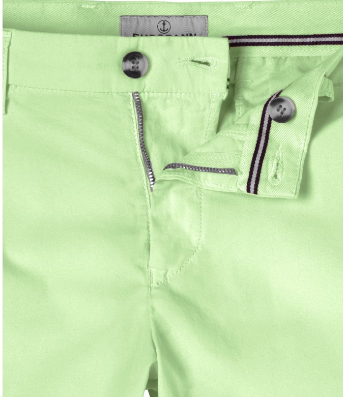 TEXAS - Anise green cotton slim-fit bermuda