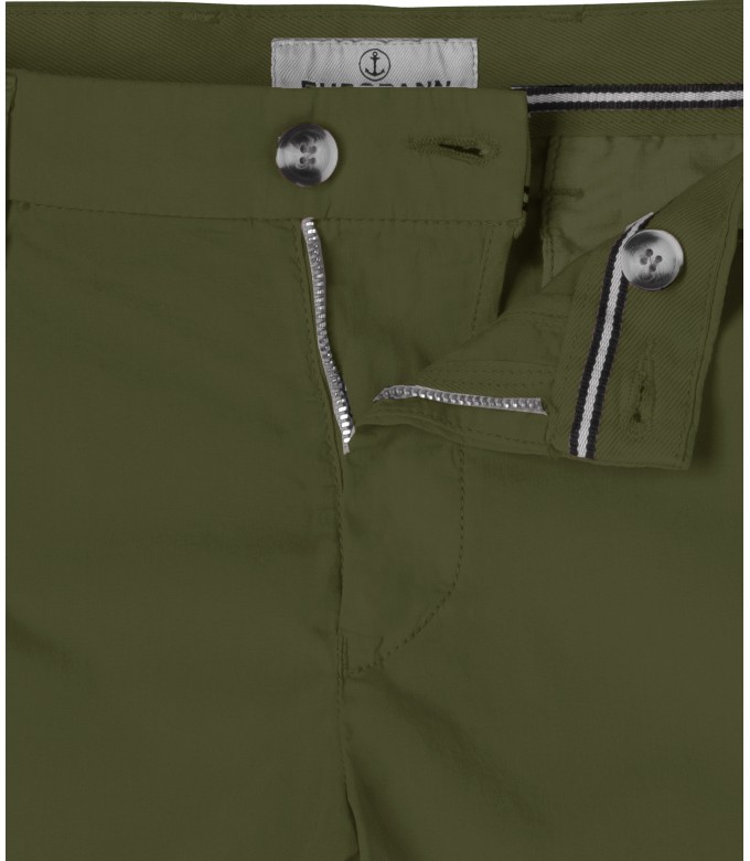 TEXAS - Slim-fit chino shorts, khaki