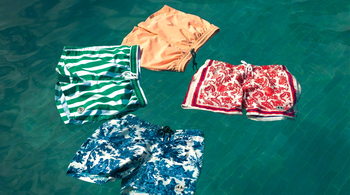 Short de bain imprimé : osez les motifs sans faux-pas